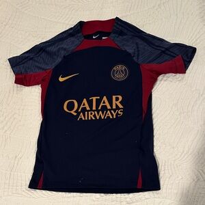 Nike Kids PSG Saint- Germain Paris Soccer Jersey - Navy and Red size youth Small